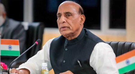 रक्षा मंत्री राजनाथ सिंह ने पाकिस्तानी ड्रोन हमलों पर भारतीय सेना को कठोर कार्रवाई का निर्देश दिए