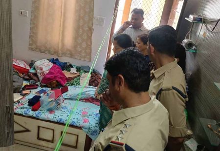रतलाम के दो सूने मकानों में चोरी, पचास लाख के जेवर ले गए, चोर नई वारदातों का अंजाम दे रहे