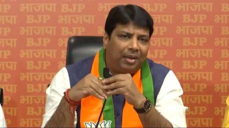 भाजपा नेता रोहन गुप्ता ने कहा- देशहित में बोलने वाले को कांग्रेस दुश्मन समझती है