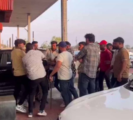 सीहोर के अमलाह टोल प्लाजा पर राजपूत करणी सेना ने किया उत्पात, लाठी-डंडों से किया हमला, पुलिस जांच में जुटी