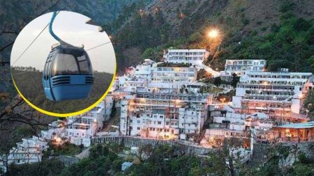 मां वैष्णो देवी की यात्रा को लेकर श्रद्धालुओं को किसी भी तरह की परेशानी का सामना नहीं करना पड़ रहा