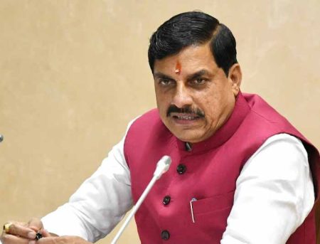 मुख्यमंत्री ने कर्मचारियों को स्वास्थ्य बीमा योजना का लाभ प्रदान करने की मांग को किया स्वीकृत