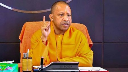 UP में 529 लेखपाल बने राजस्व निरीक्षक, तत्काल कार्यमुक्त कर पद पर ज्वाइनिंग का आदेश
