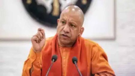 गोरखपुर चिड़ियाघर में मृत बाघिन में बर्ड फ्लू की पुष्टि के बाद सरकार का निर्णय, इटावा लायन सफारी 7 दिनों के लिए बंद