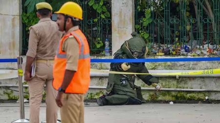 युद्ध की आहाट, प्रदेश के कई जिलों में बजेंगे खतरे के शायरन