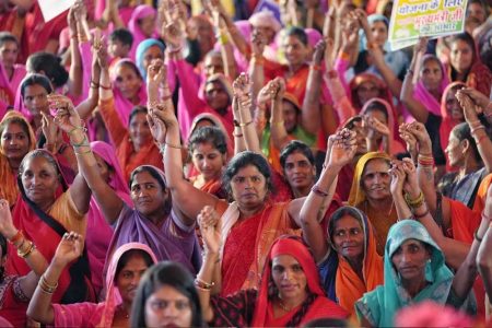 आज लाड़ली बहनों के खाते में आएंगे 1250 रुपये, पेंशन, रसोई गैस और संबल योजना की राशि भी होगी जारी