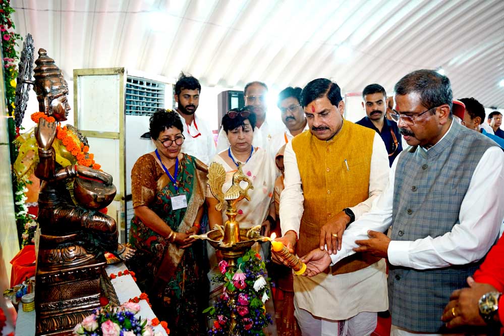 मुख्य मार्ग से नवोदय विद्यालय तक सडक का निर्माण किया जाएगा : मुख्यमंत्री डॉ. यादव 1 7A 2