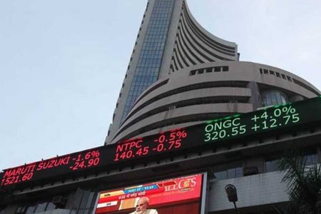 शेयर बाजार में सप्ताह के पहले कारोबारी दिन गिरावट पर लगा ब्रेक, सेंसेक्स-निफ्टी इंडेक्स तेजी के साथ ग्रीन जोन में कारोबार
