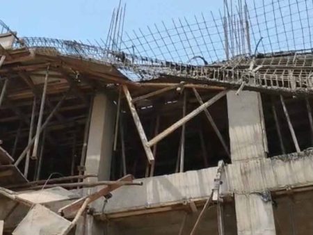 मध्य प्रदेश के शिवपुरी में निर्माण कार्य के दौरान बड़ा हादसा- फ्लाईओवर ब्रिज का स्लैब गिरा, 6 मजदूर घायल