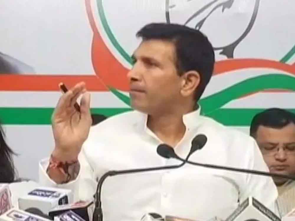 जीतू पटवारी ने कहा कि कांग्रेस पार्टी से नेता बड़े हो गए तो पार्टी हारने लगी 1 jeetu patwari 1 1