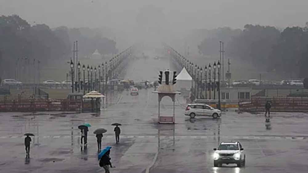 मौसम विभाग ने किया अपडेट- दिल्ली में अचानक बदला मौसम, कई इलाकों में तेज आंधी और बारिश 1 mosam1 16