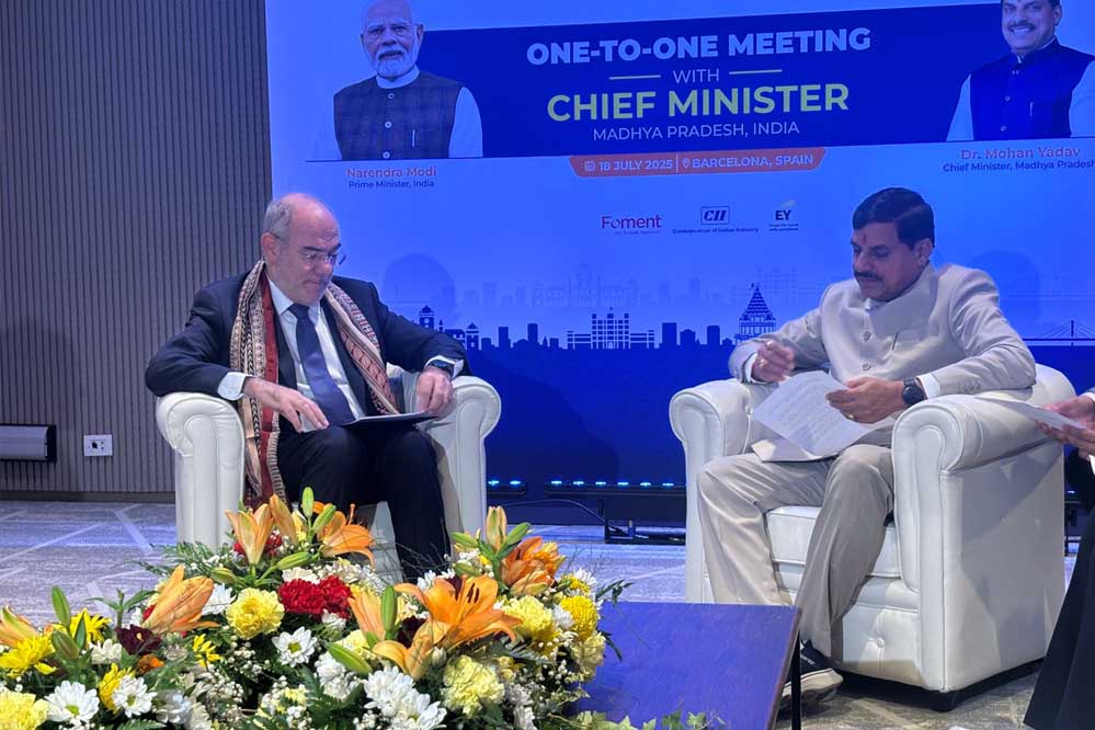 स्पेन में मुख्यमंत्री डॉ. यादव की बड़ी पहल, निवेश-शिक्षा-संस्कृति को मिलेगी नई दिशा 1 18A 124 1
