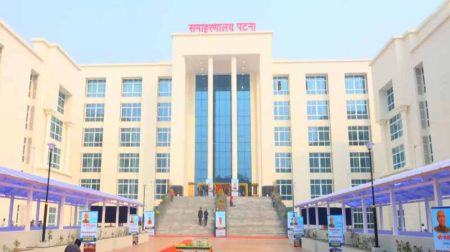 बदल सकता है आपका मतदान केंद्र, पटना में जोड़े गए 759 नए बूथ