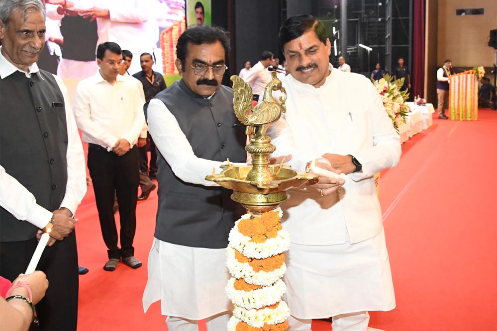 CM बोले— अब मिट्टी की प्रकृति के अनुसार बनेंगी सड़कें, पर्यावरण संग कदमताल 1 11A 156