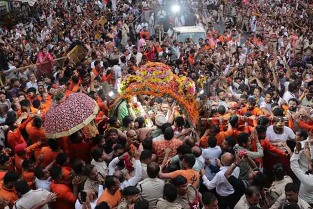 उज्जैन में आज महाकाल की पांचवीं सवारी, निकलेगी धार्मिक स्थलों की भव्य झांकियां 1 11A 64