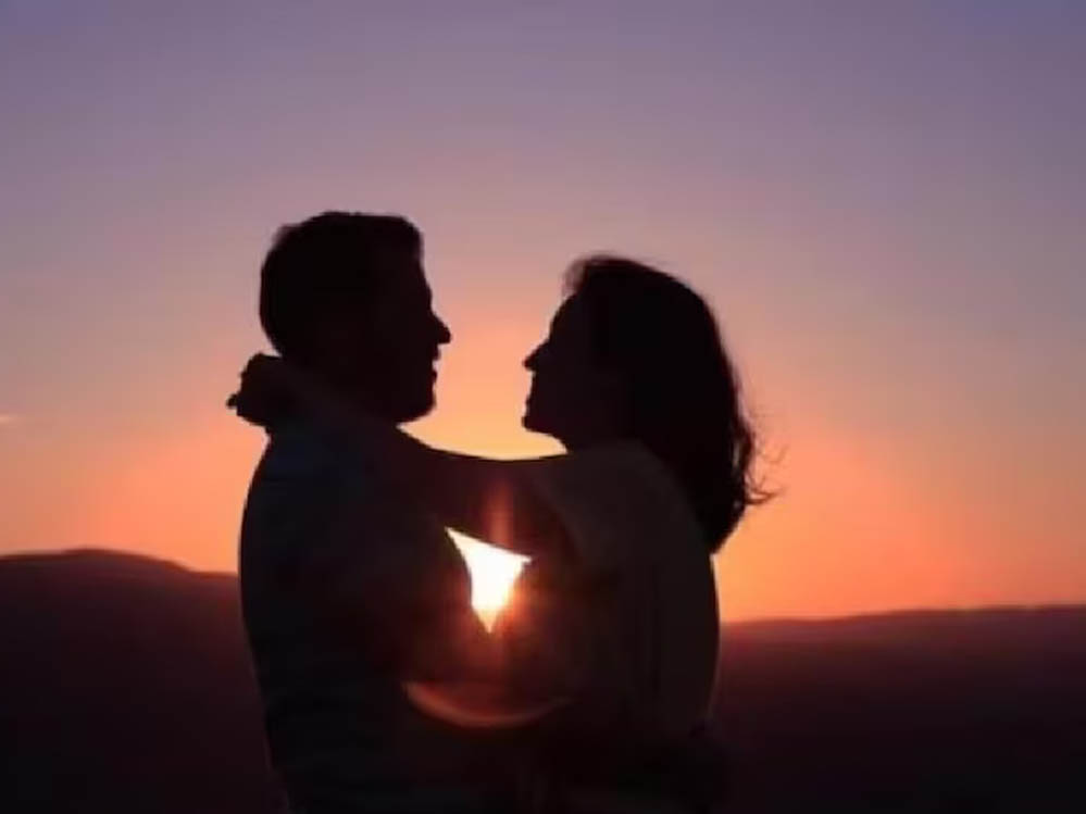 मुरैना में प्रेमी के साथ भागी महिला, पति और बेटे को छोड़ कर शुरू हुआ नया सफर 1 12A 117