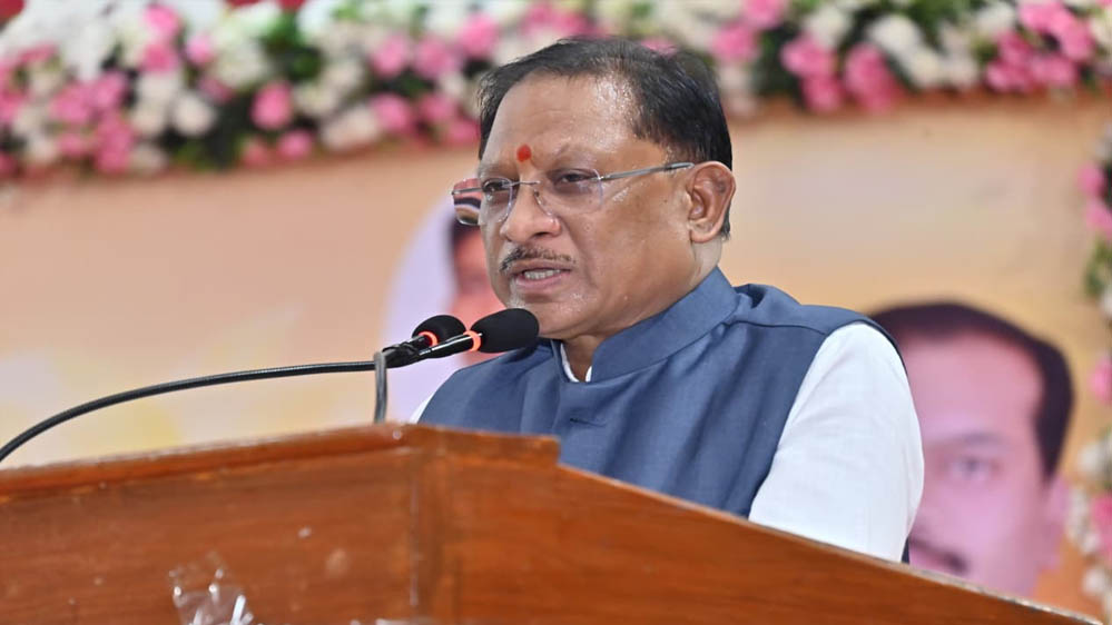 मुख्यमंत्री विष्णुदेव साय ने सीपत-नवाडीह चौक का नामकरण शहीद विनोद सिंह कौशिक के नाम पर करने की घोषणा 1 13A 17