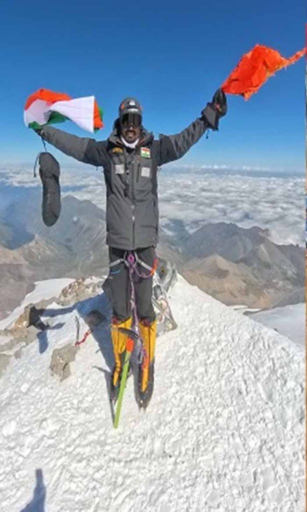 हरियाणा के छौरे ने तिरंगा फहराकर तोड़ा विश्व रिकॉर्ड