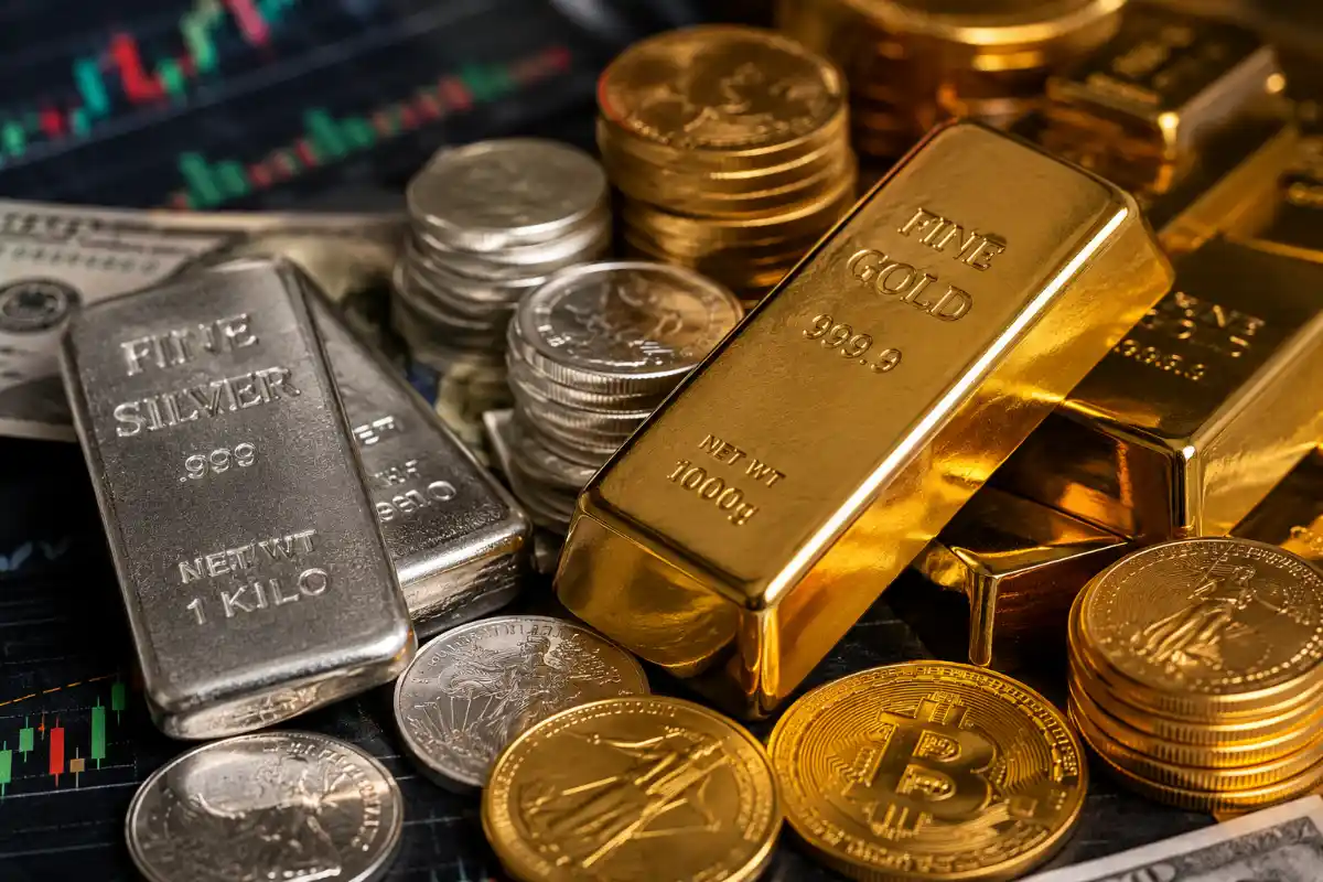 Gold Silver Rate Today: सोना फिर चढ़ा, चांदी में गिरावट; दिल्ली, मुंबई, भोपाल समेत प्रमुख शहरों के नए भाव