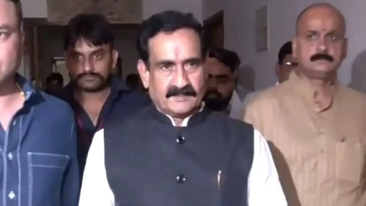 दतिया उपचुनाव: टिकट कटने के बाद पहली बार बोले नरोत्तम मिश्रा, समर्थकों से की शांति बनाए रखने की अपील